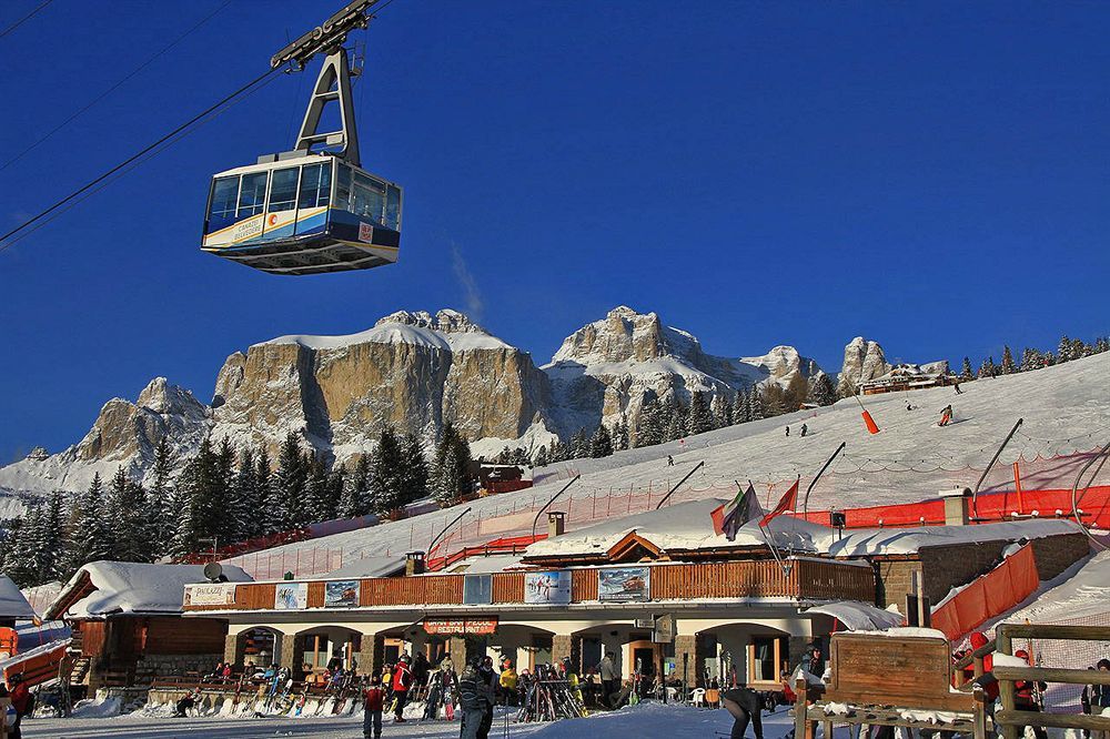 Hotel Club Regina E Fassa Mazzin Exterior foto
