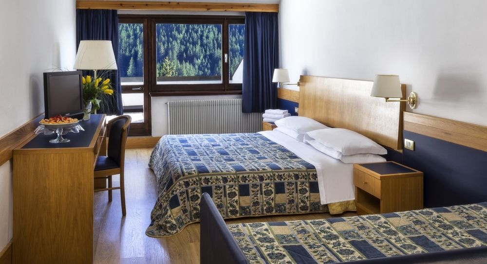 Hotel Club Regina E Fassa Mazzin Exterior foto